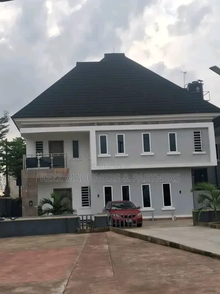 4bdrm Duplex in Osongama Estate Uyo for rent