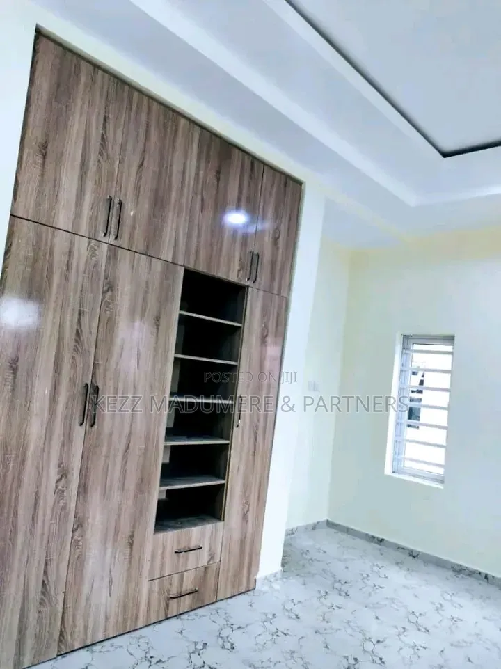 4bdrm Duplex in Osongama Estate Uyo for rent