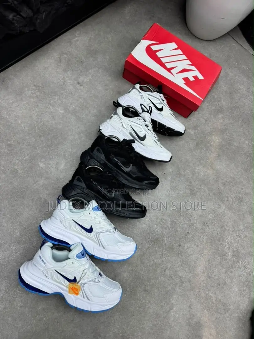 New Original Nike Air Pegasus Bowerman Triple Sneakers/Shoe Collection