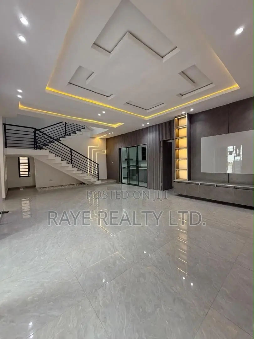 5bdrm Duplex in Ikeja for sale