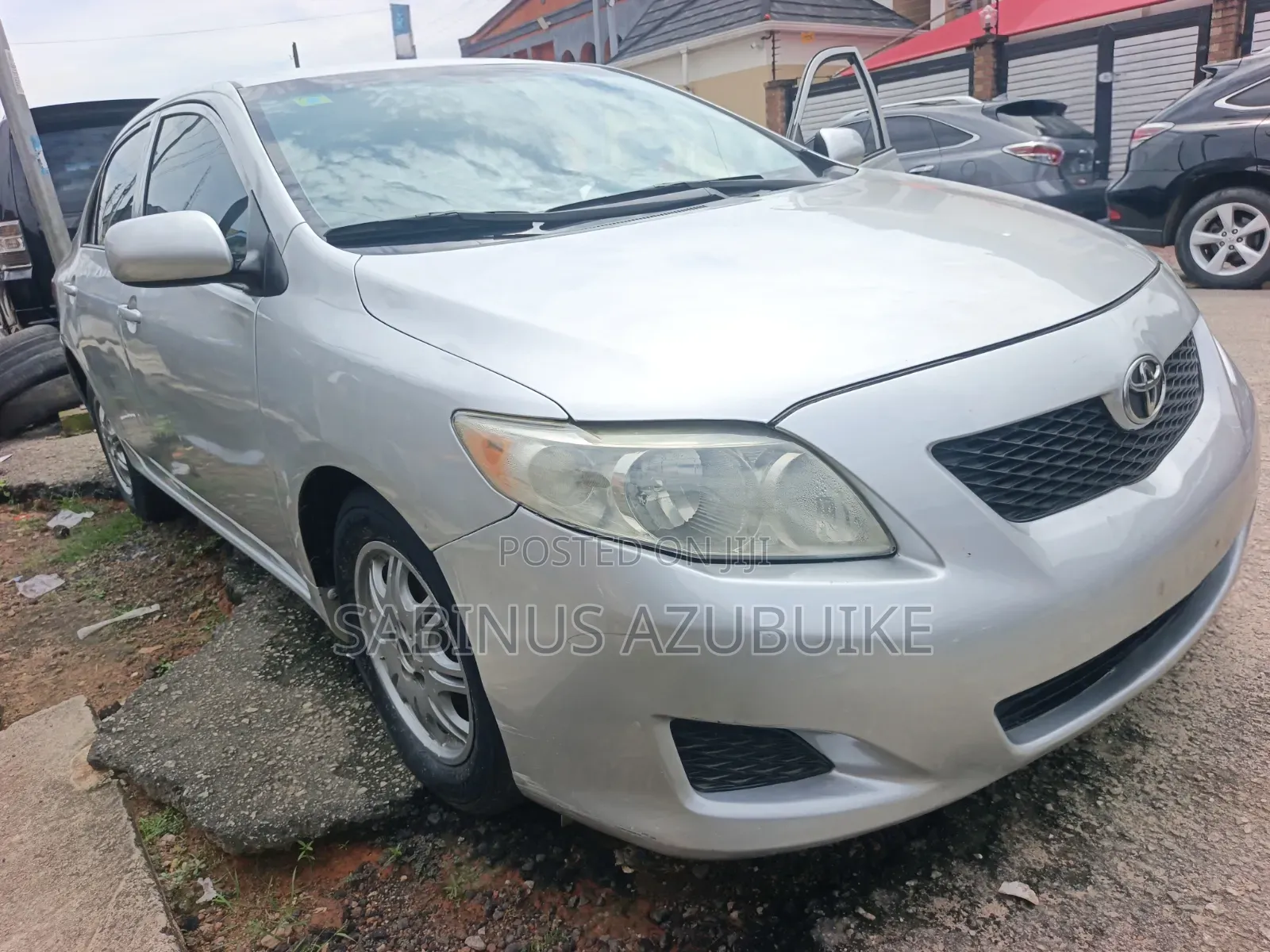 Toyota Corolla LE 4dr Sedan (1.8L 4 cyl 4A) 2009 Silver