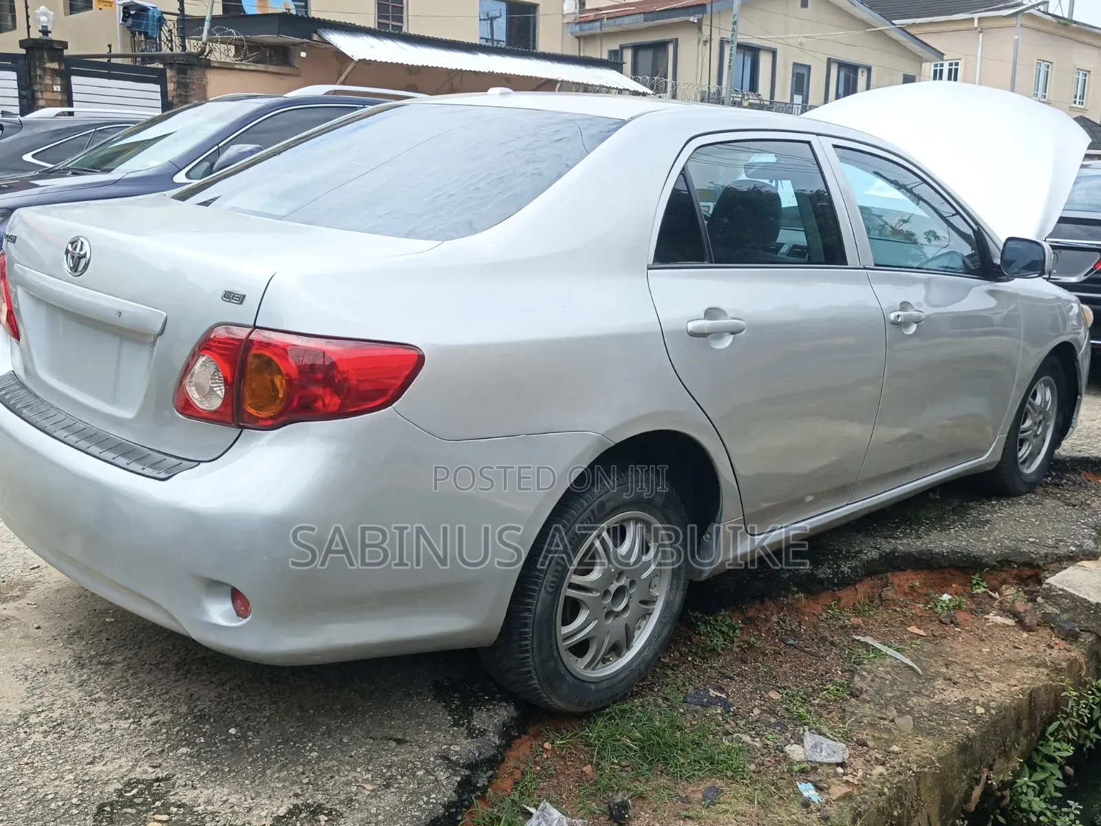Toyota Corolla LE 4dr Sedan (1.8L 4 cyl 4A) 2009 Silver