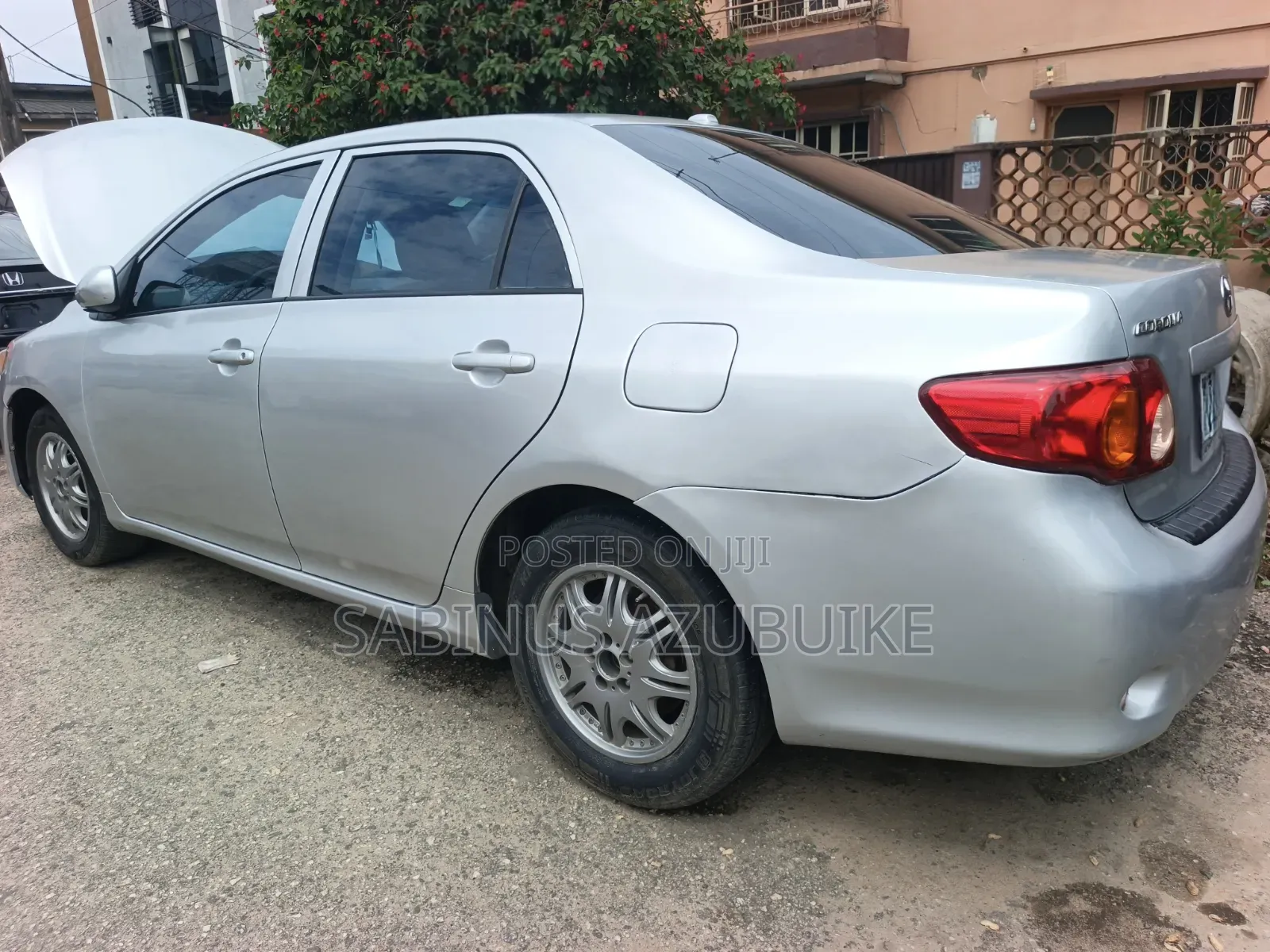 Toyota Corolla LE 4dr Sedan (1.8L 4 cyl 4A) 2009 Silver