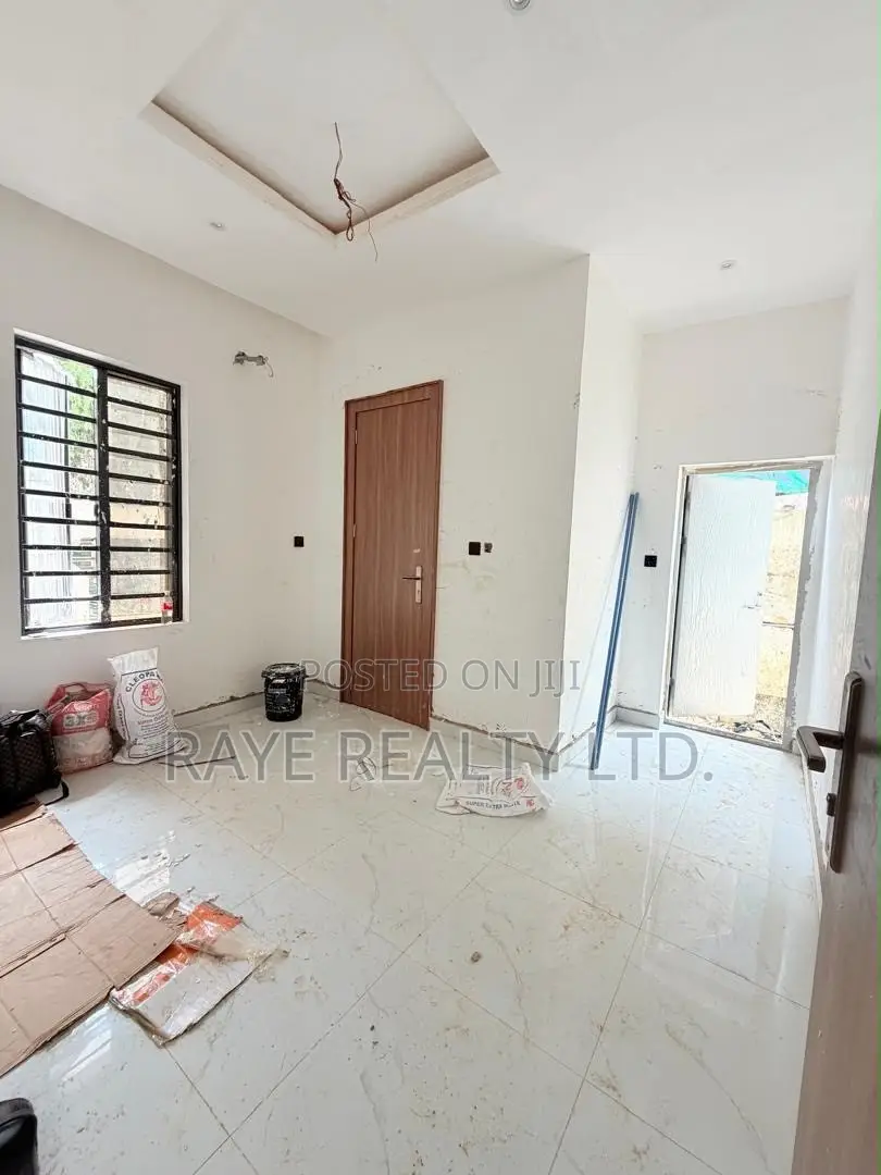 4bdrm Duplex in Adeniyi Jones for sale