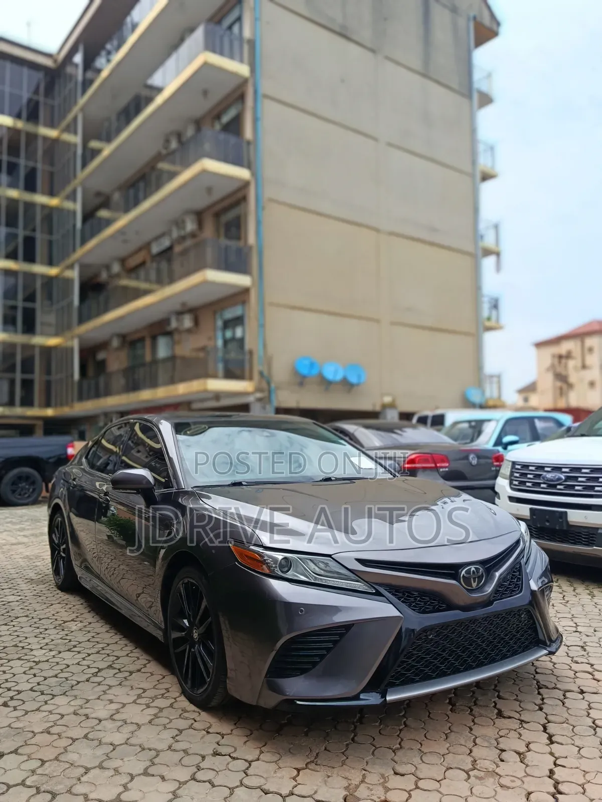 Toyota Camry XSE FWD (2.5L 4cyl 8AM) 2018 Gray