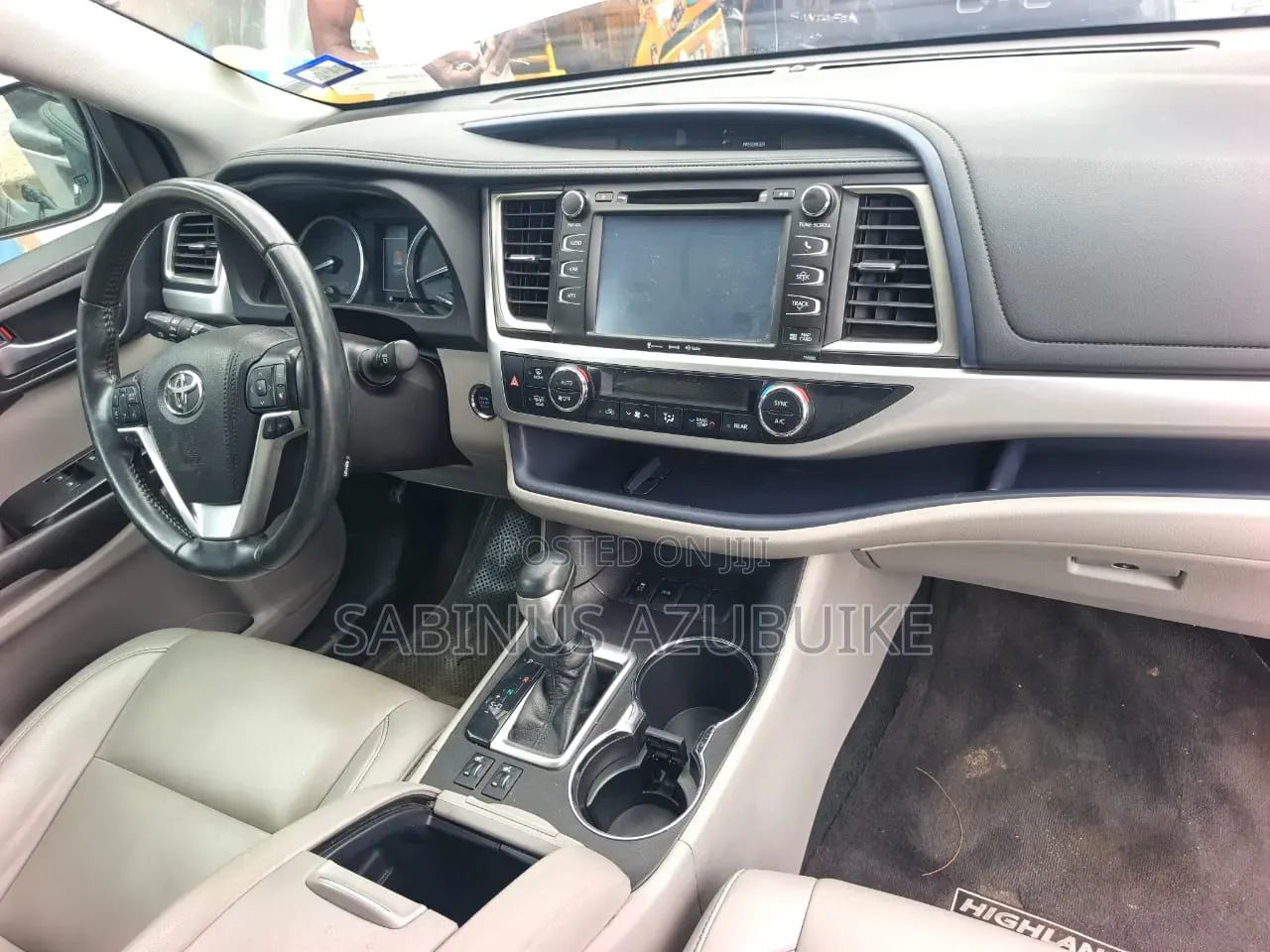 Toyota Highlander XLE 2019 White
