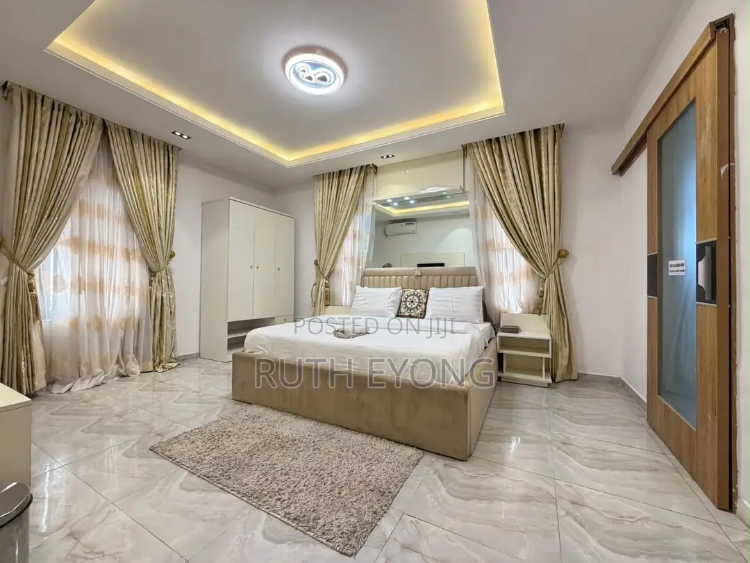 Furnished 2bdrm Apartment in Lekki Phase 1 for rent