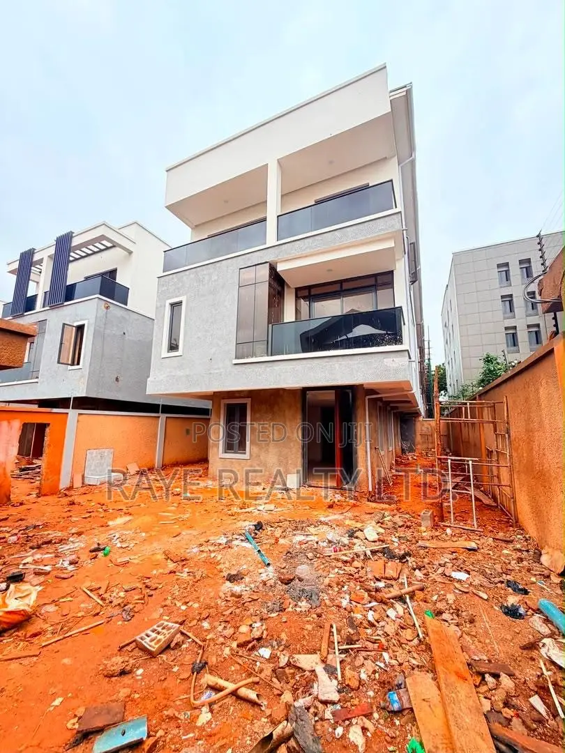 5bdrm Duplex in Ikeja GRA for sale