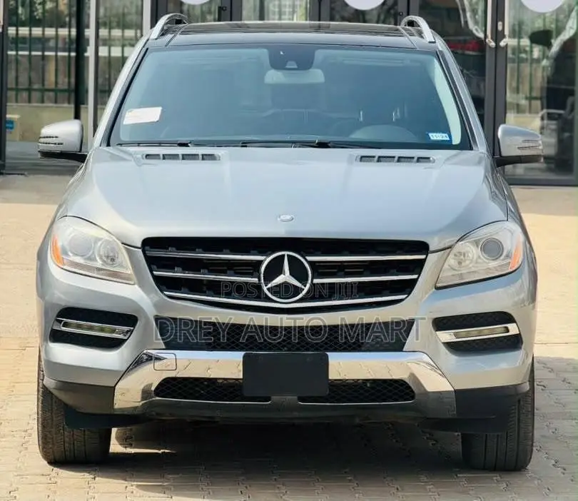 Mercedes-Benz M Class ML350 4dr SUV (3.5L 6cyl 7A) 2014 Gray