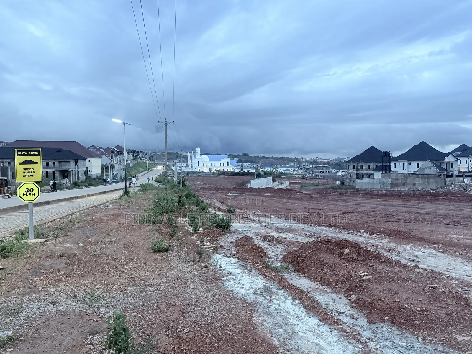 Distress Sale: 450sqm Land at Admiralty Estate Asokoro Abuja