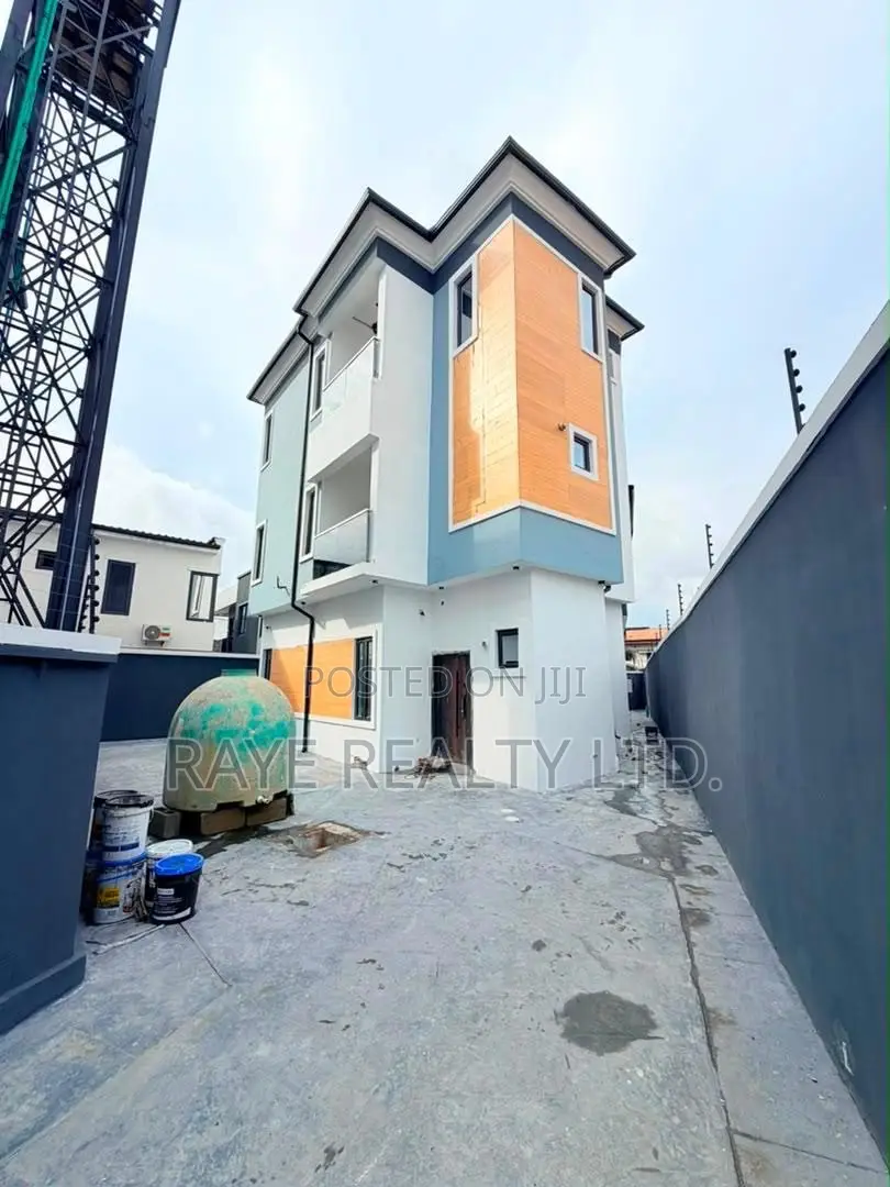 4bdrm Duplex in Gbagada for sale