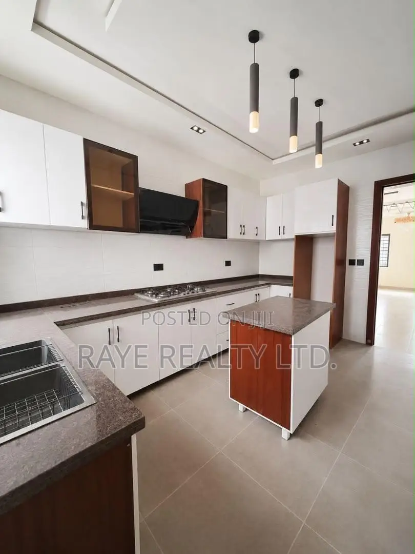 4bdrm Duplex in Gbagada for sale