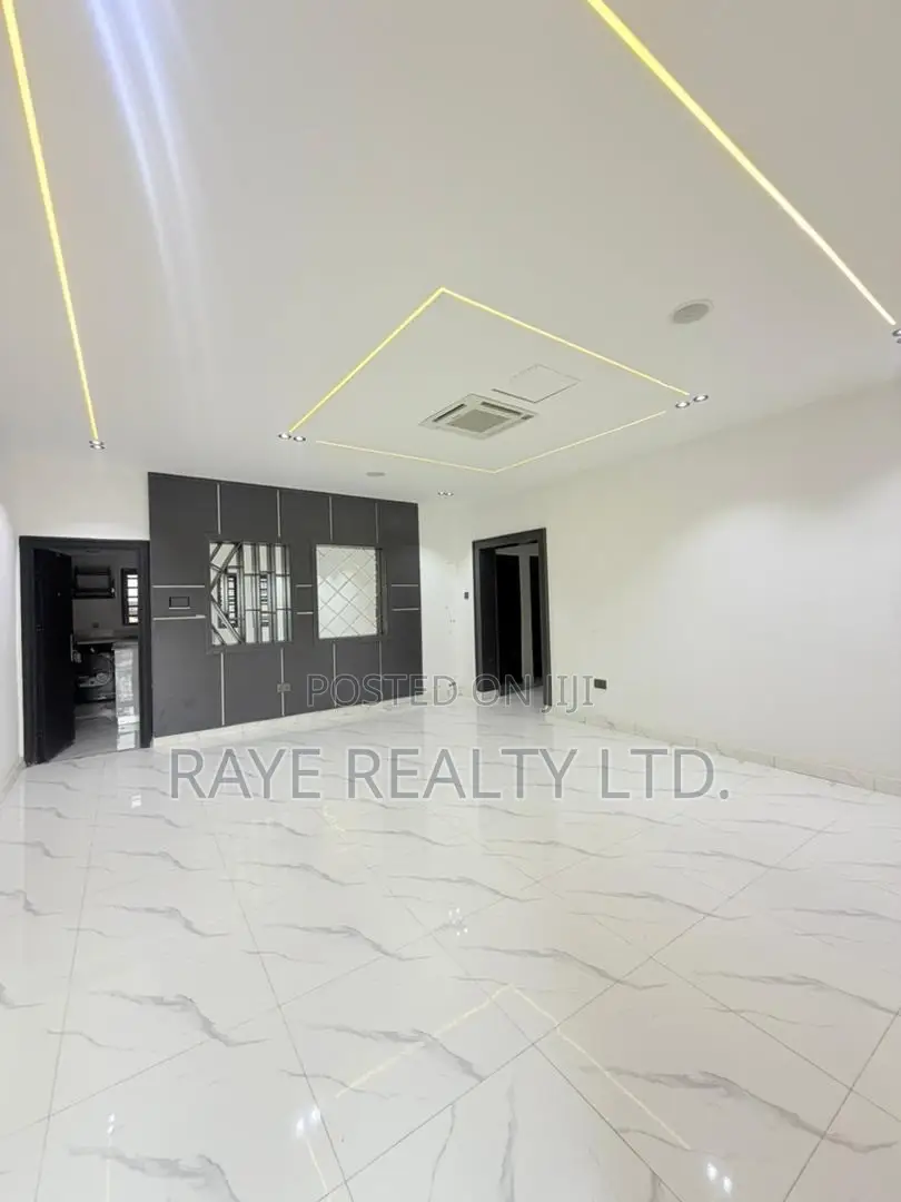 3bdrm Apartment in Gbagada for sale