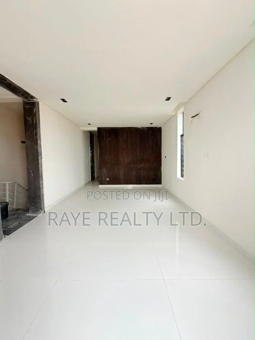 4bdrm Duplex in Gbagada for sale