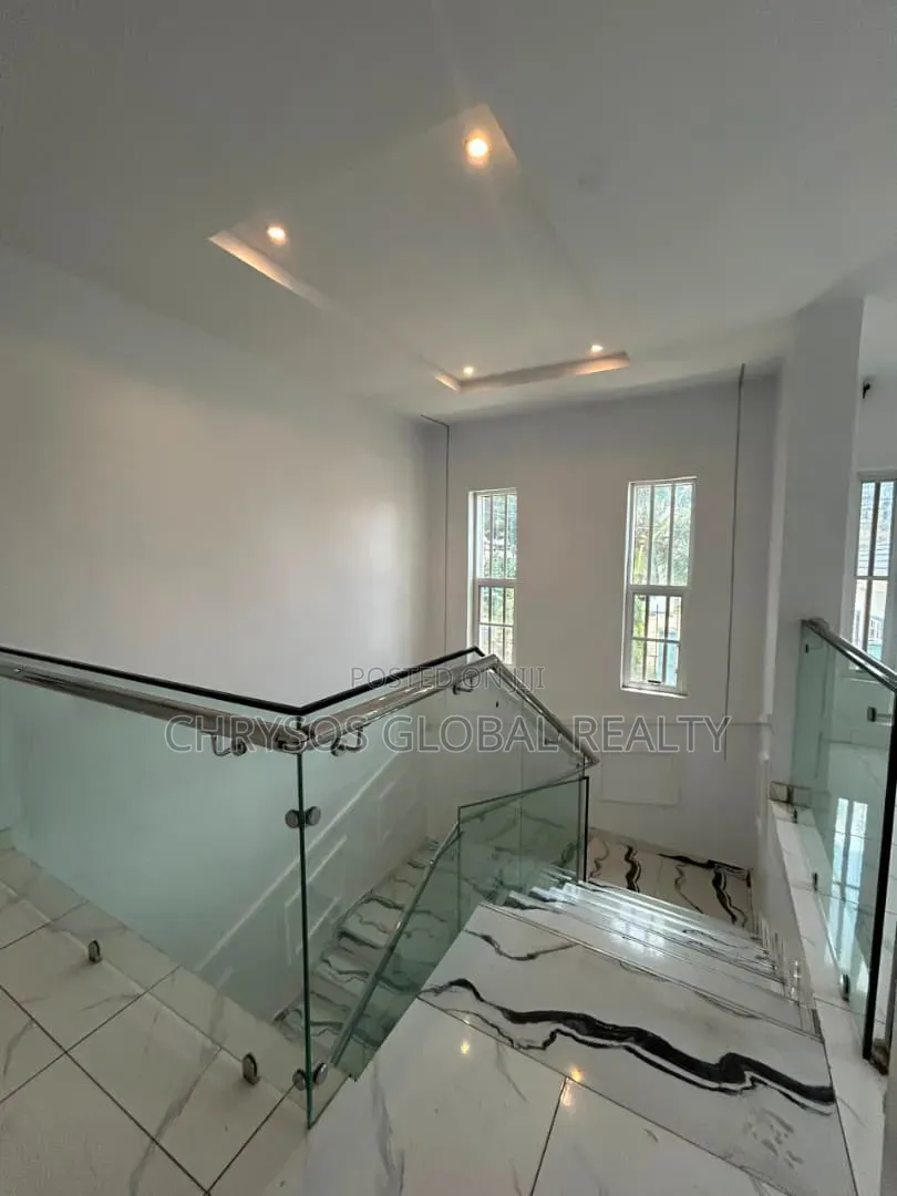 4bdrm Duplex in Carlton Gate Estate,, Akobo for rent