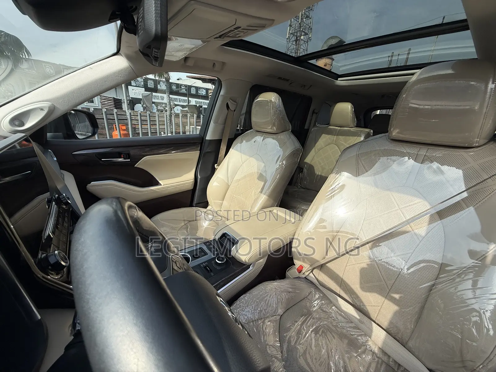 Toyota Highlander Platinum AWD 2020 Red