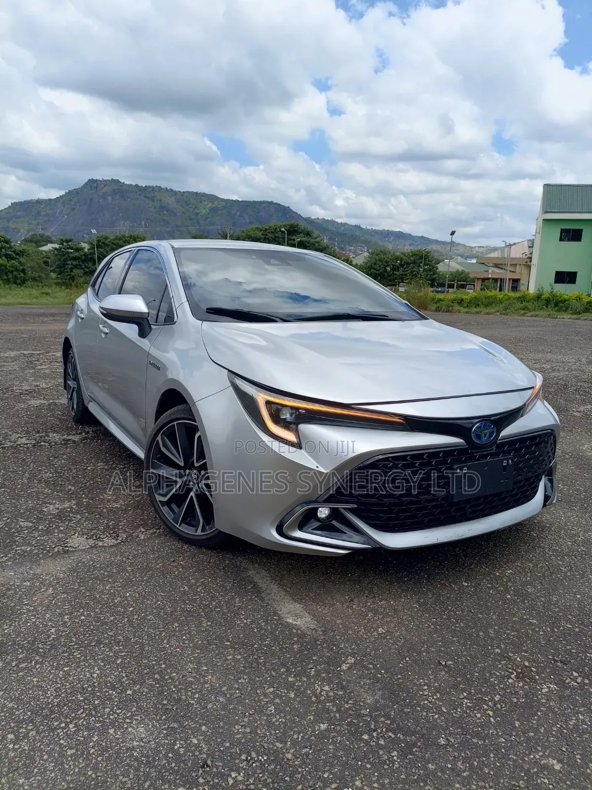 Toyota Corolla 2024 Silver