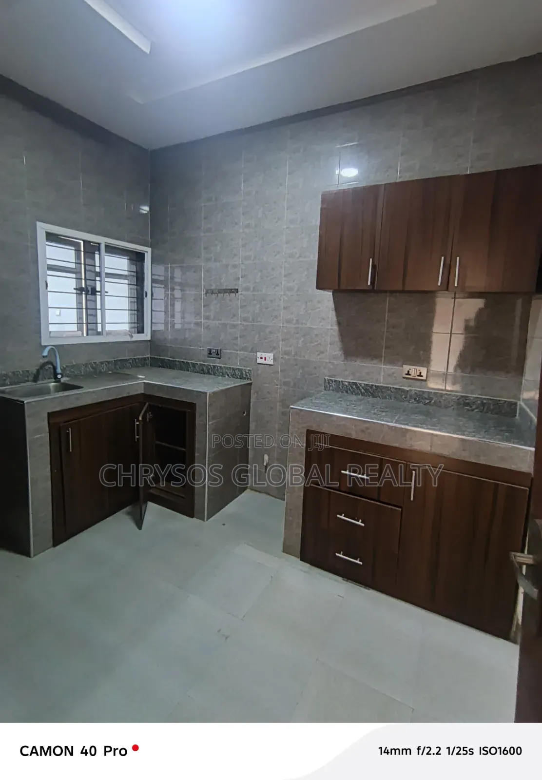 3bdrm Block of Flats in Okebadan Estate for rent