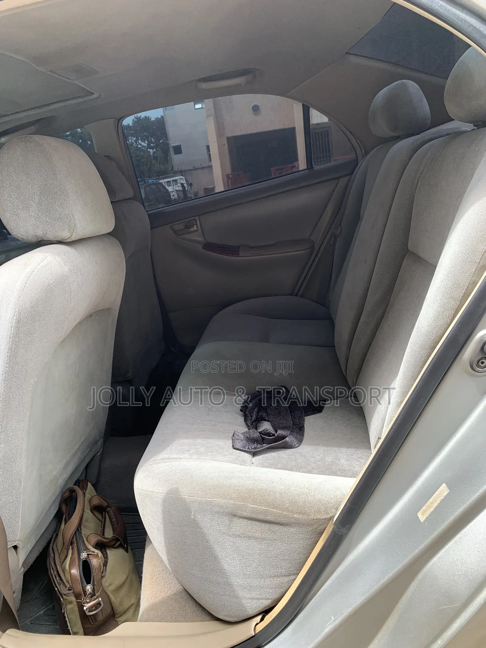 Toyota Corolla LE 2004 Silver