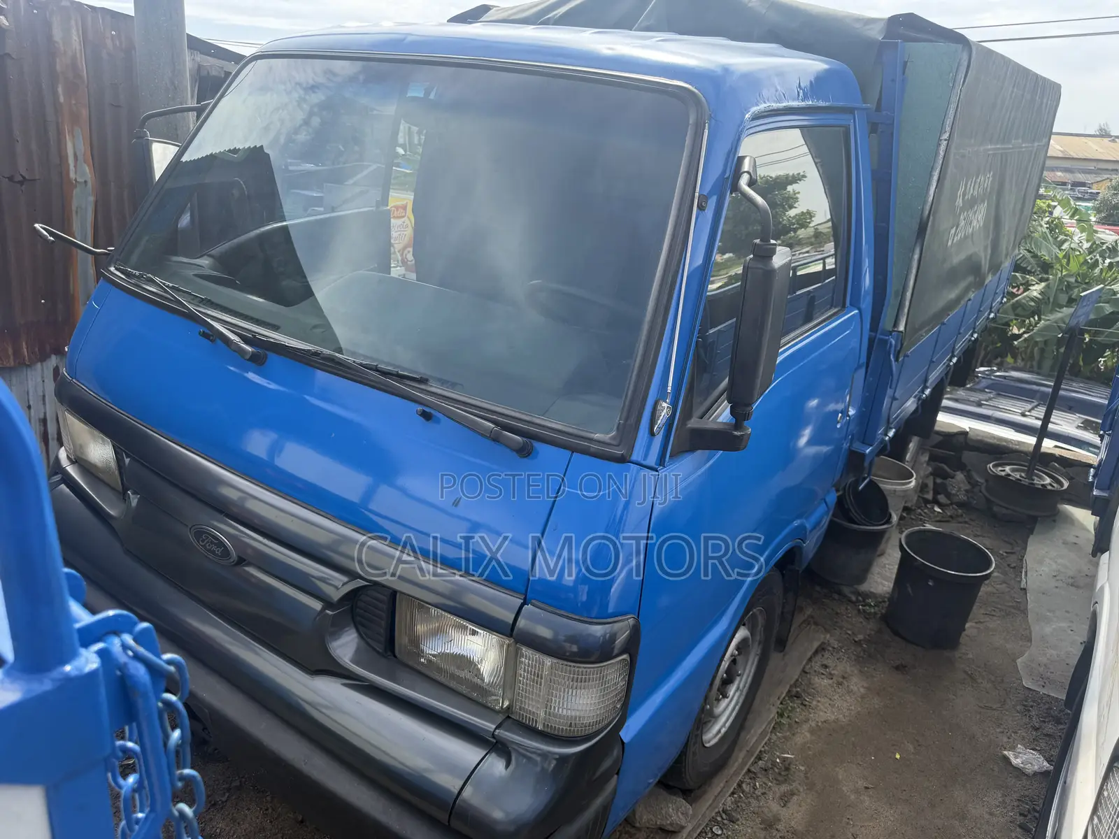 Foreign Used Ford Pick - Up Mini Cover Body Truck.