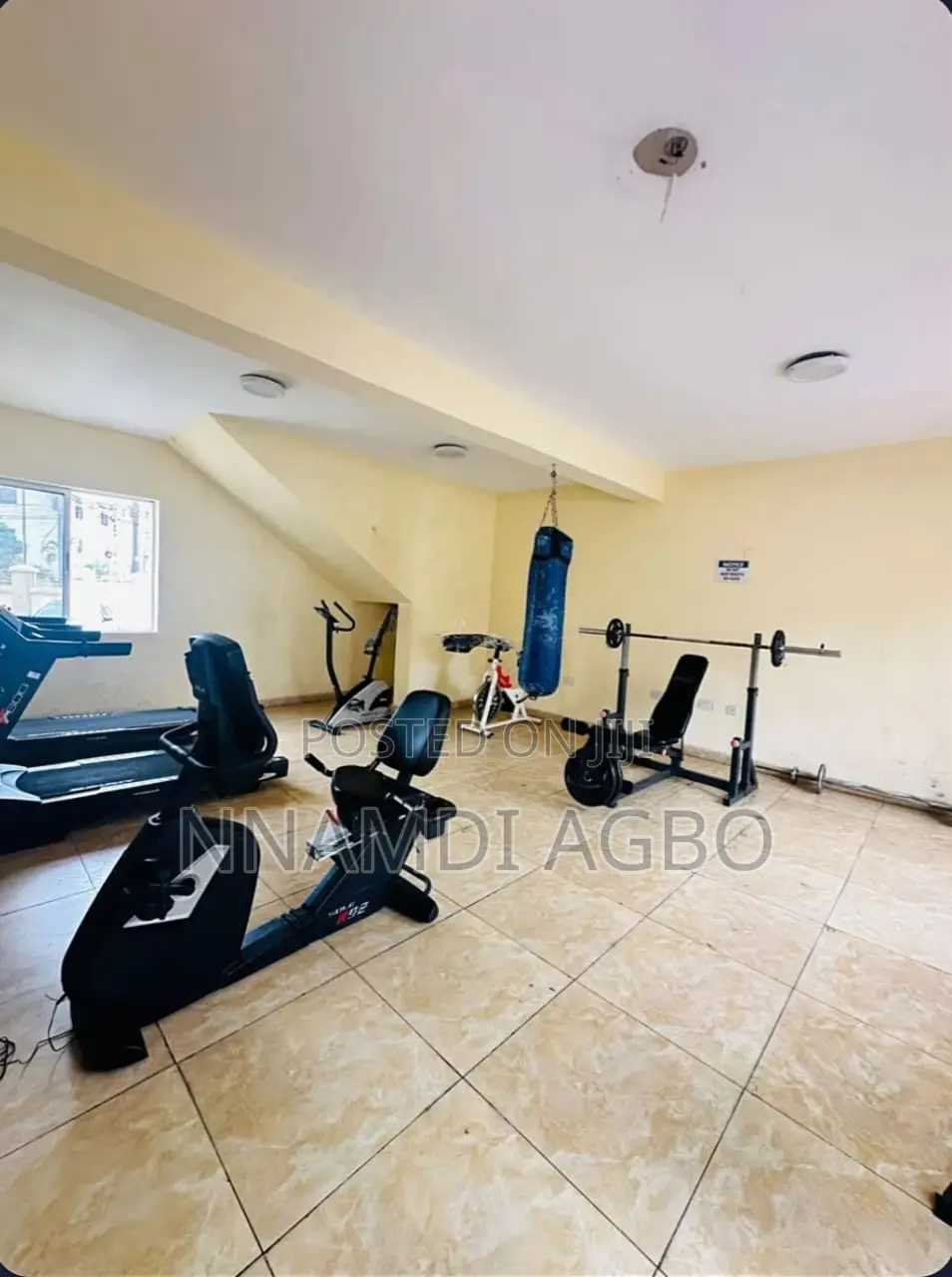 3bdrm Apartment in Lekki Phase 1 for rent