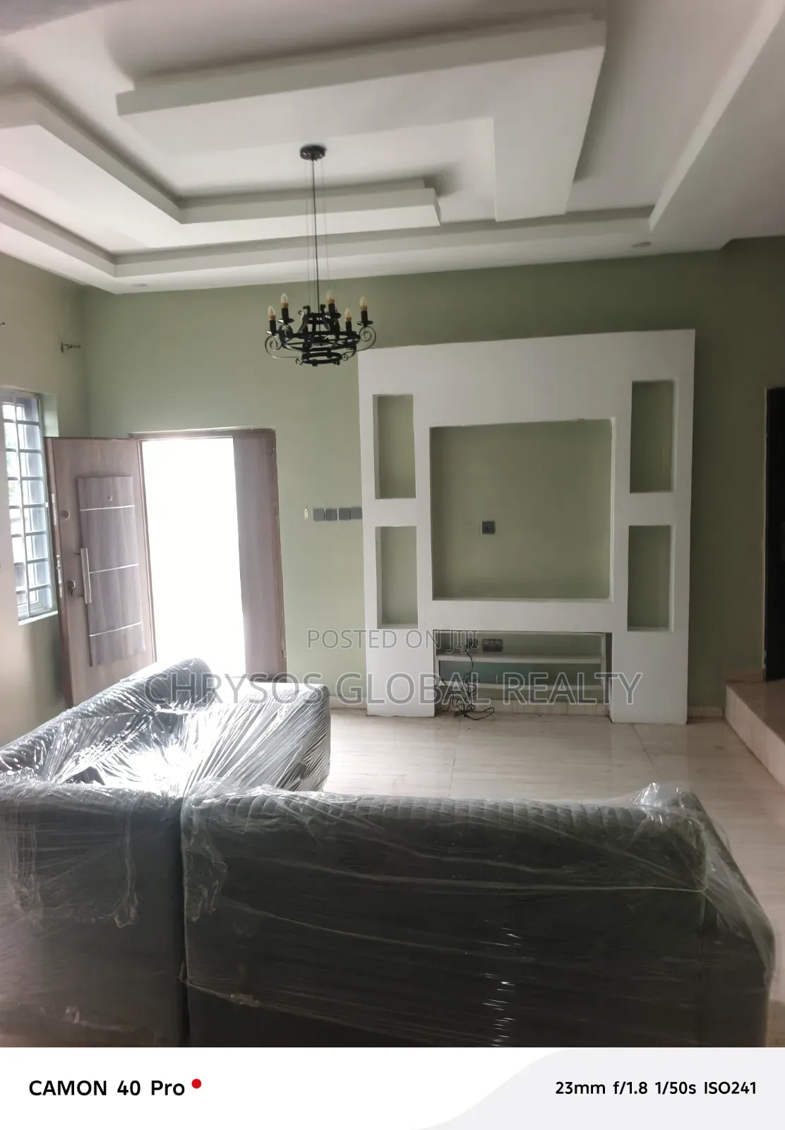 3bdrm Bungalow in Okebadan Estate for rent