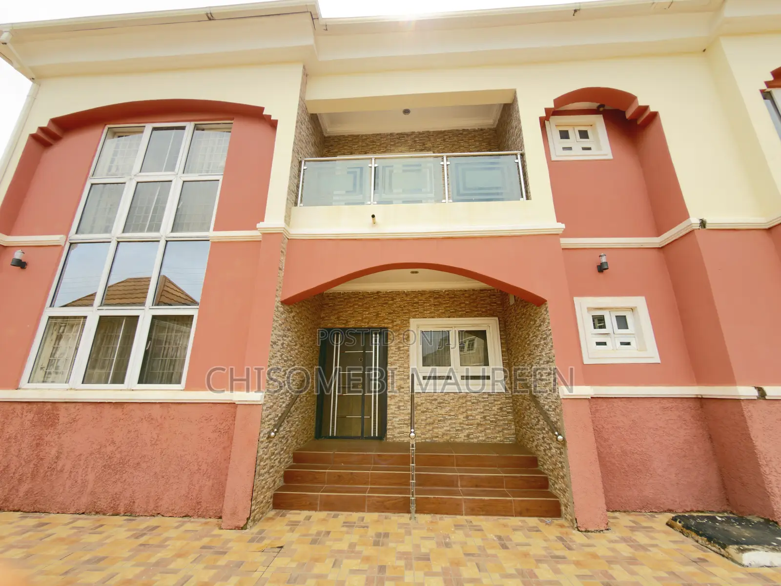 5bdrm Duplex in Gaduwa for sale