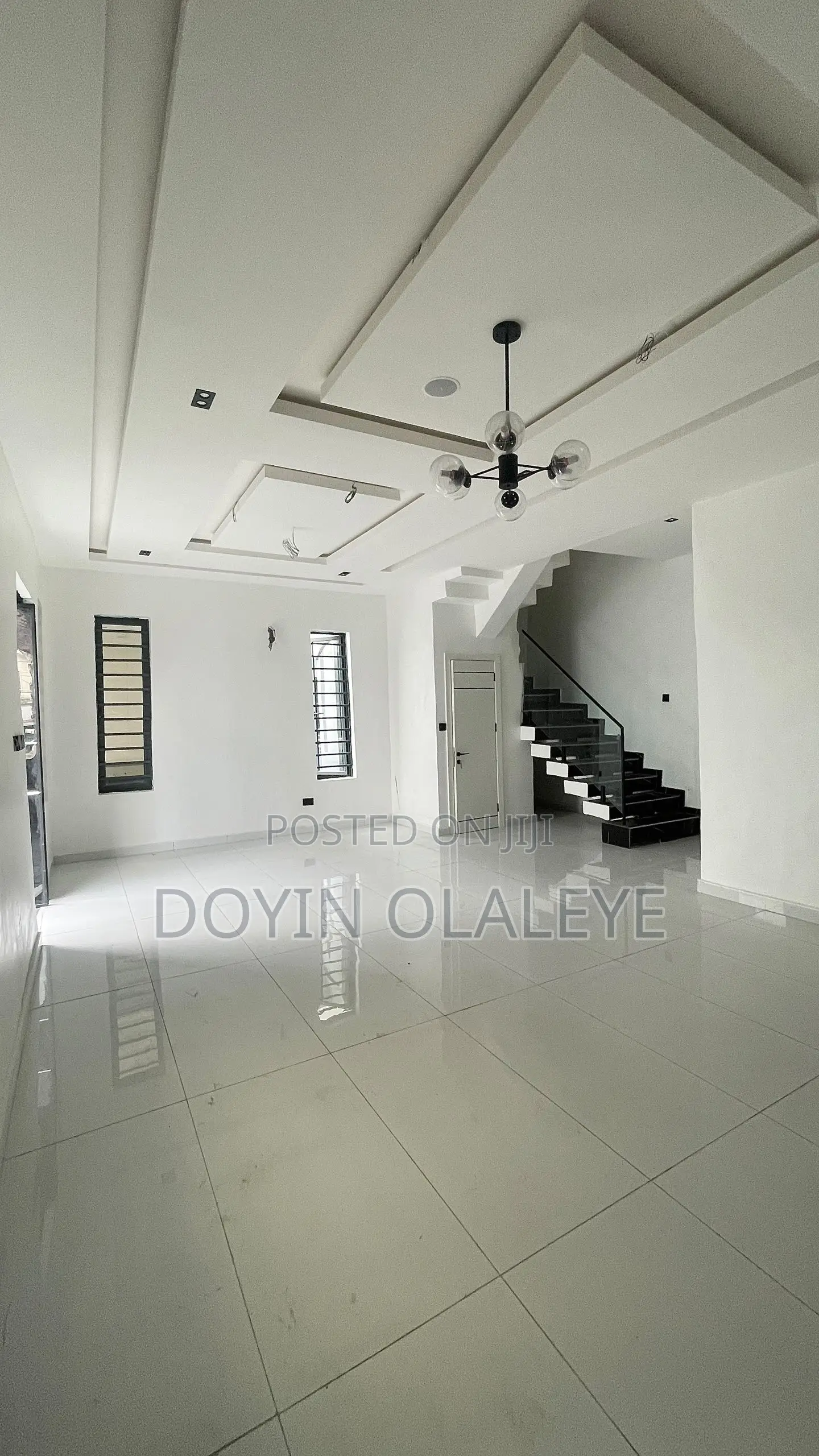 4bdrm Duplex in Idado for sale