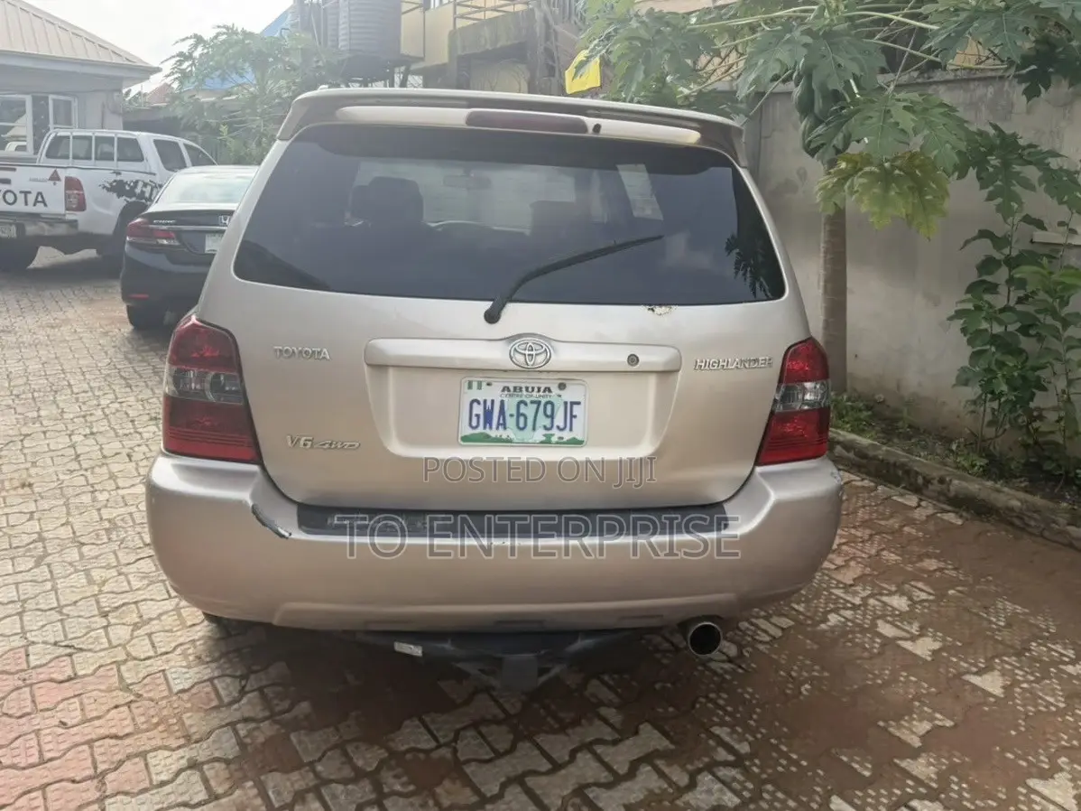 Toyota Highlander 2006 Gold