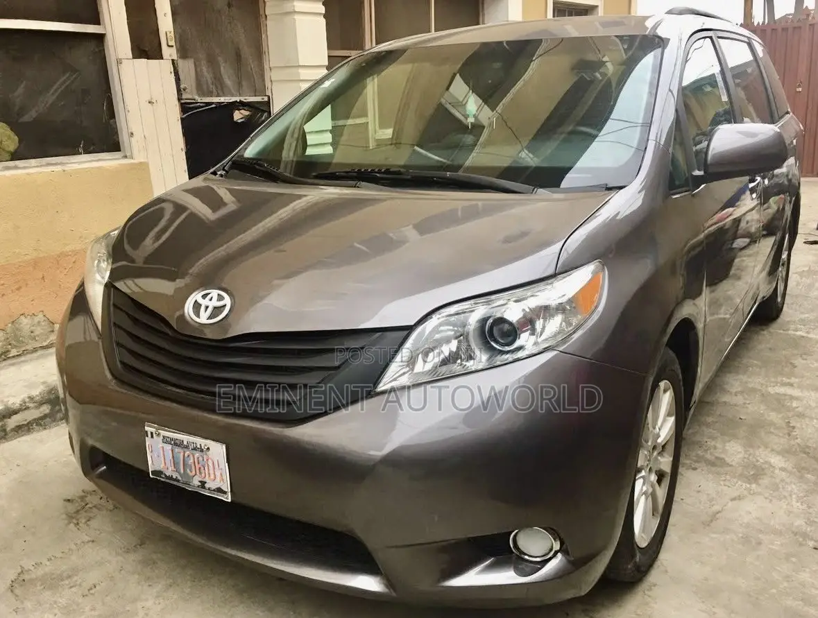 Toyota Sienna 2016 Gray