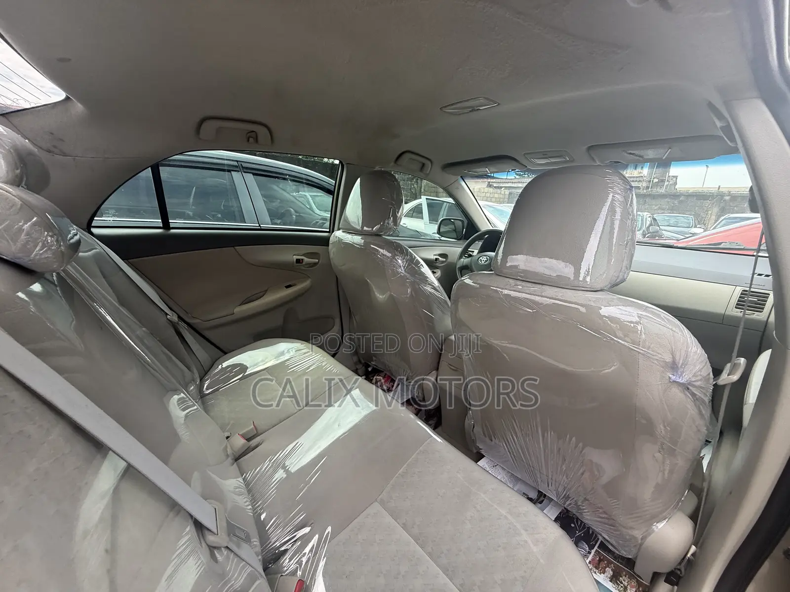 Toyota Corolla 2013 Gold