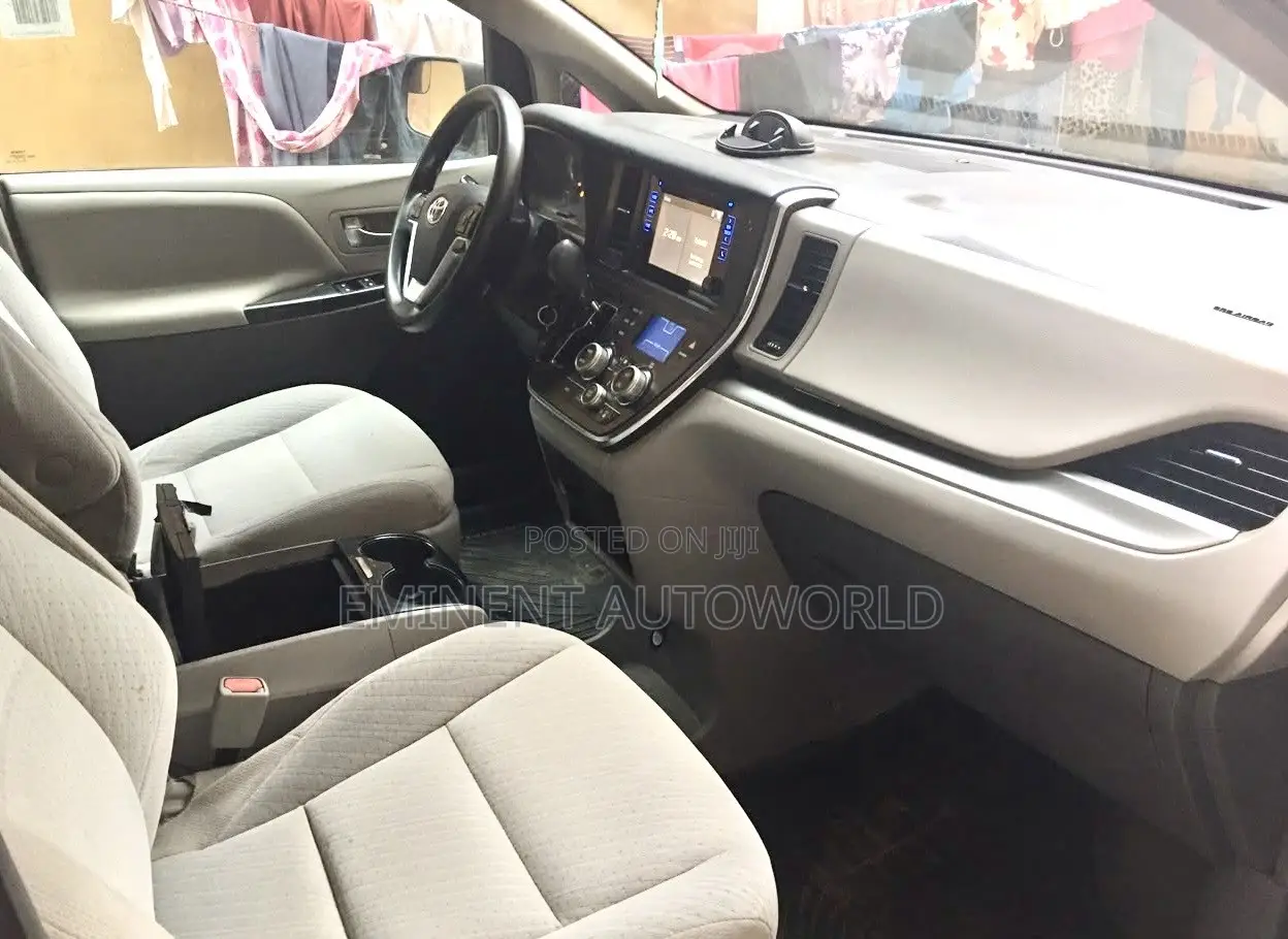 Toyota Sienna 2016 Gray