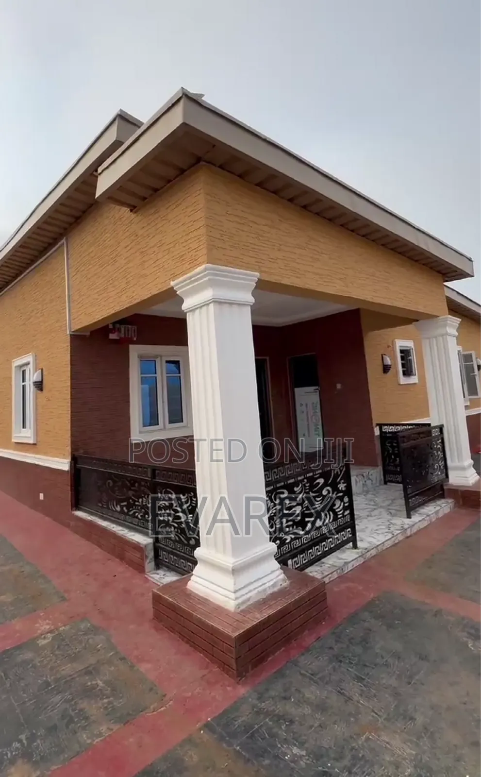 4bdrm Block of Flats in Agbara-Igbesan for sale