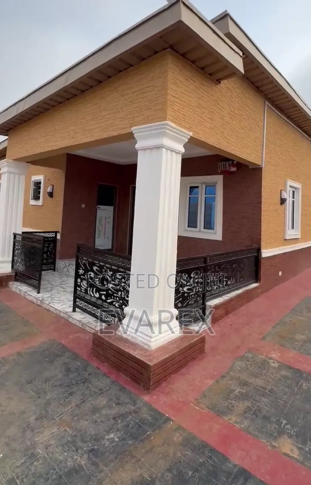 4bdrm Block of Flats in Agbara-Igbesan for sale