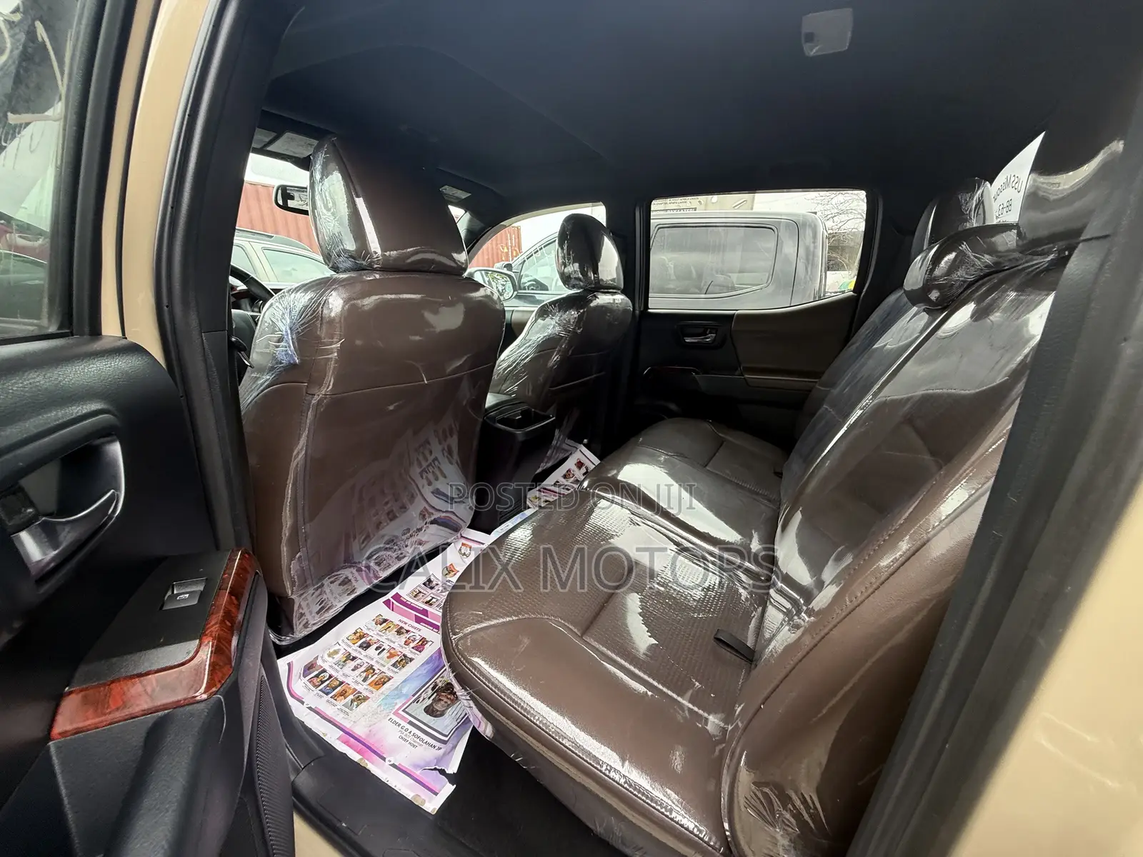 Toyota Tacoma 2017 Gold