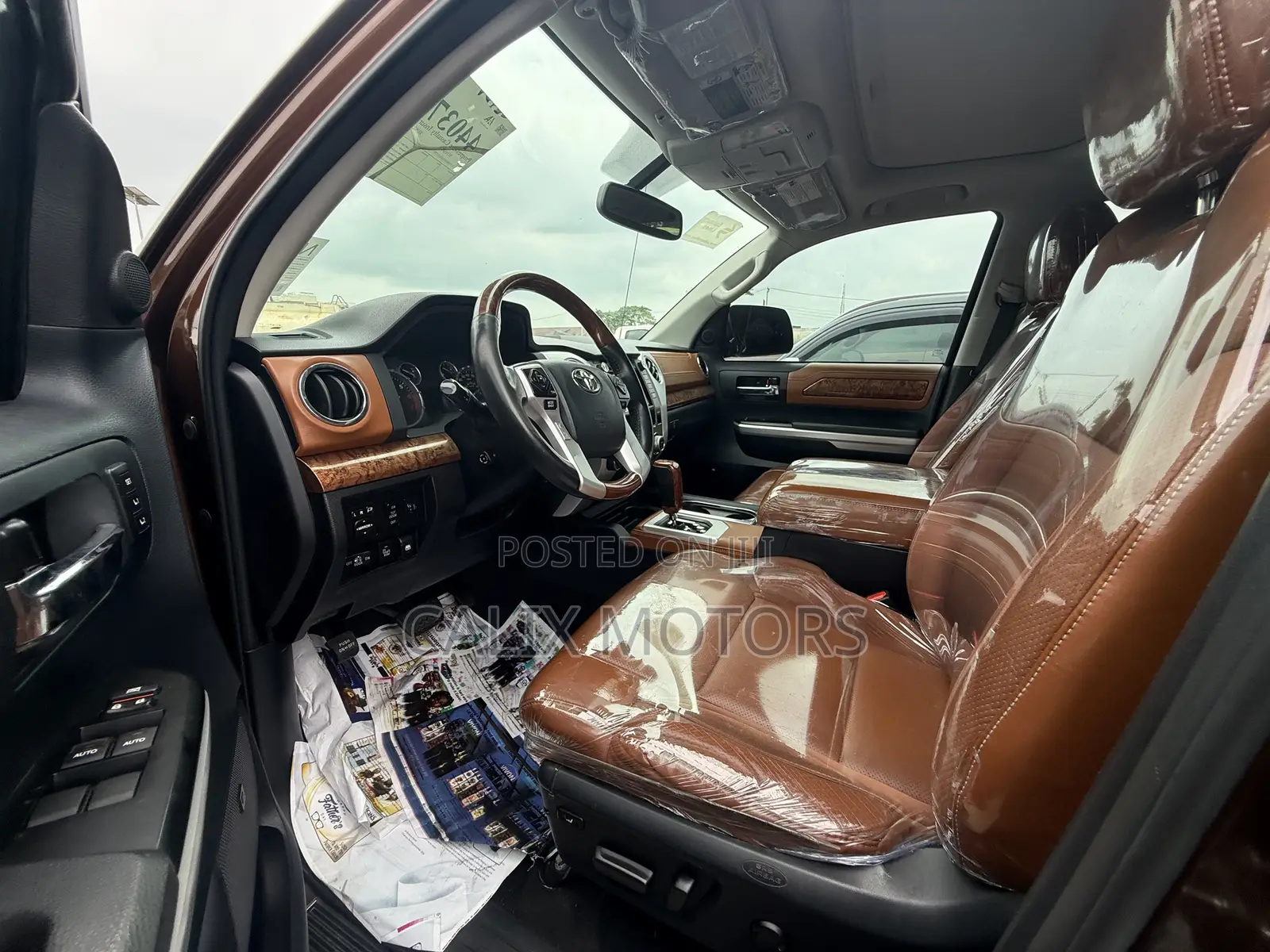 Toyota Tundra 2017 Brown