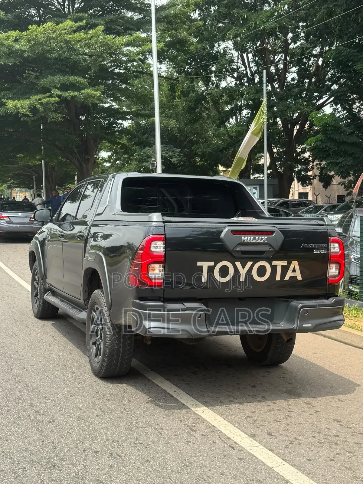 Toyota Hilux 2024 Black