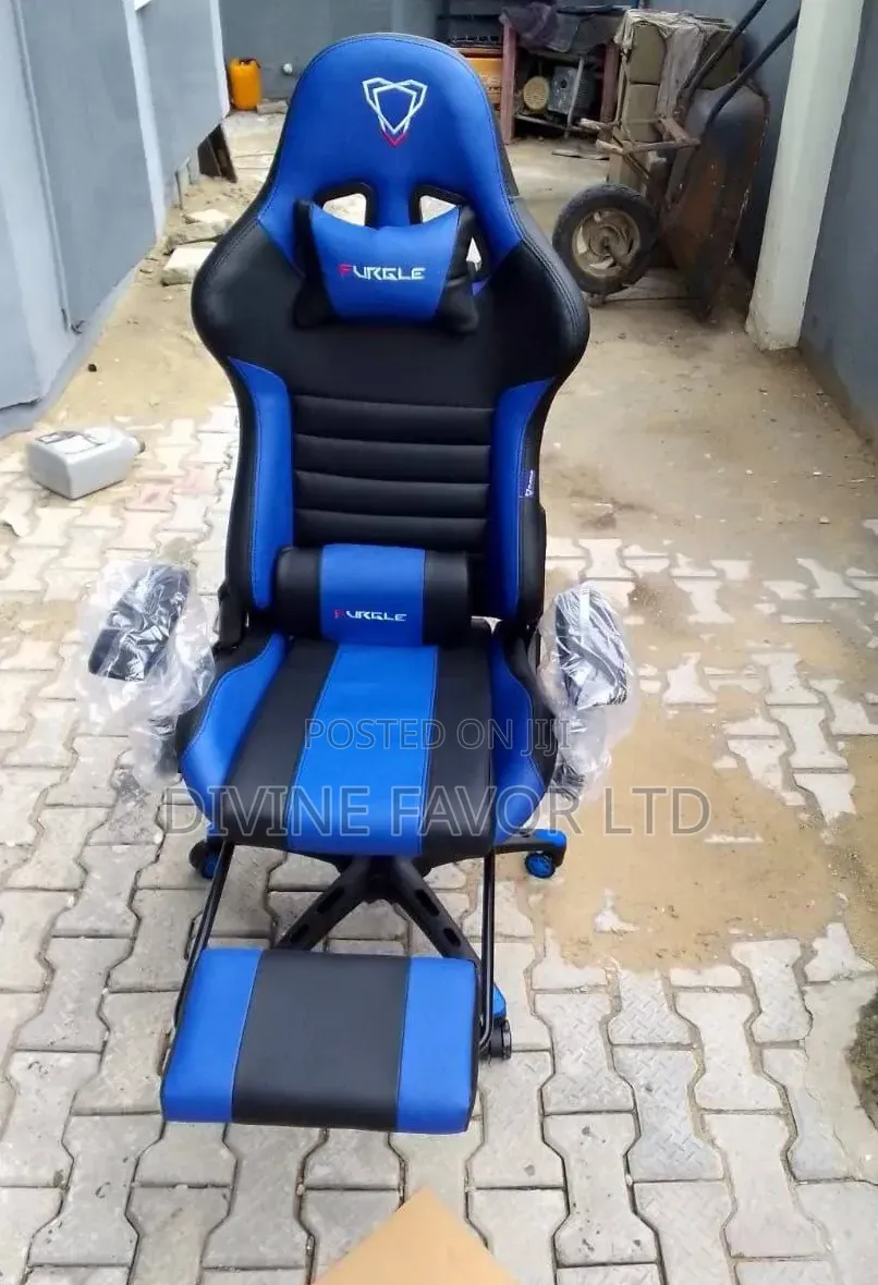 Furgle Gaming Chair With Footrest