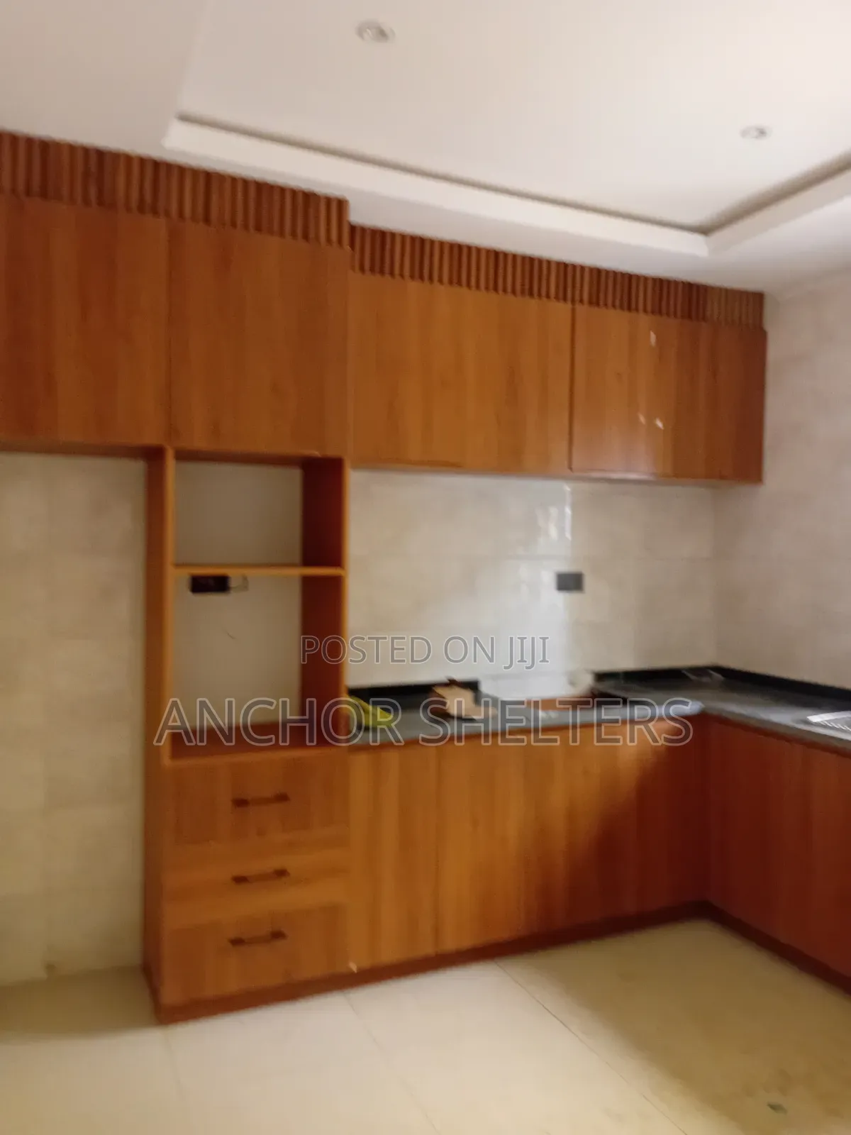 2bdrm Block of Flats in Along Airport Road, FHA for sale