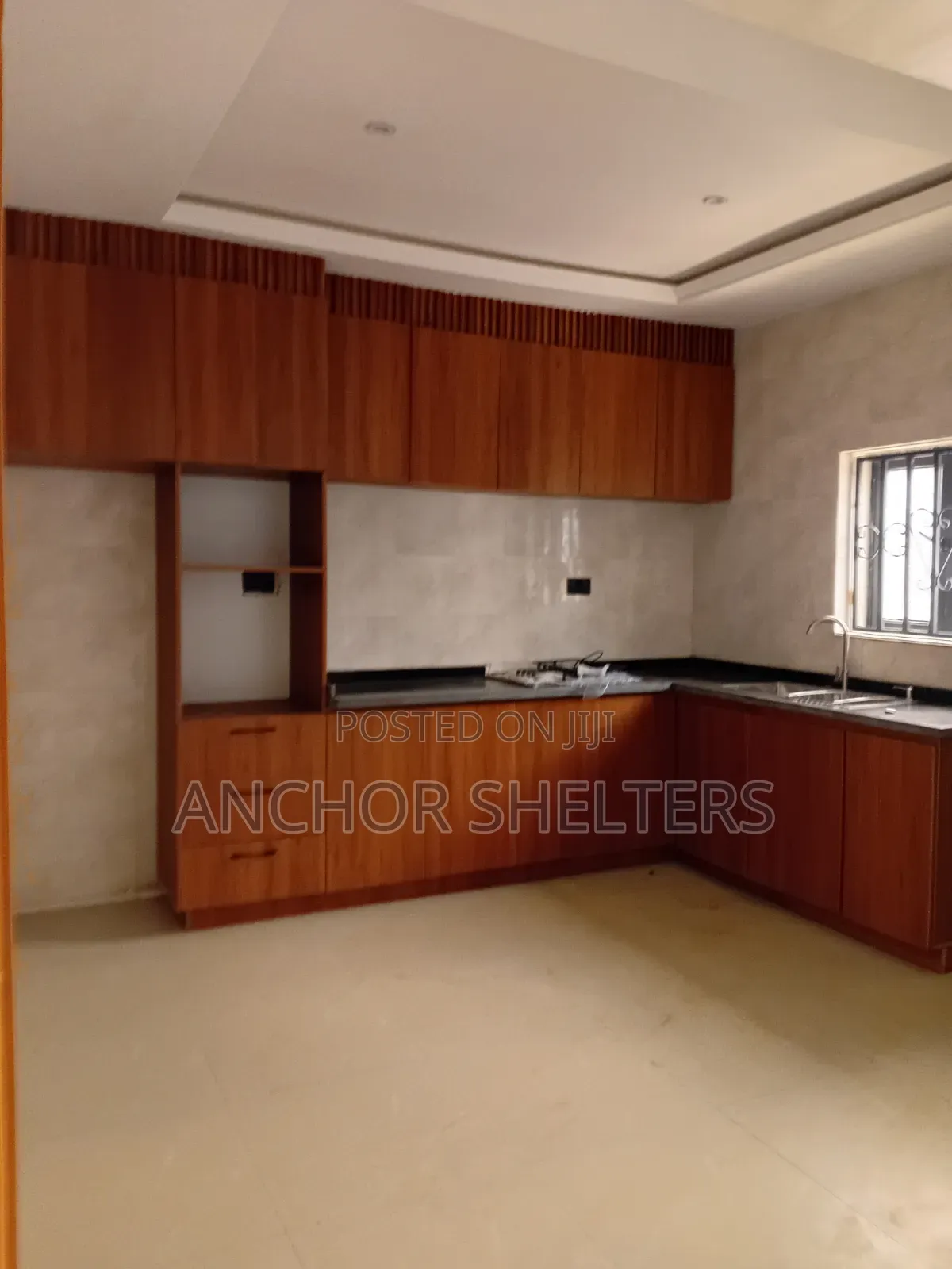 2bdrm Block of Flats in Along Airport Road, FHA for sale