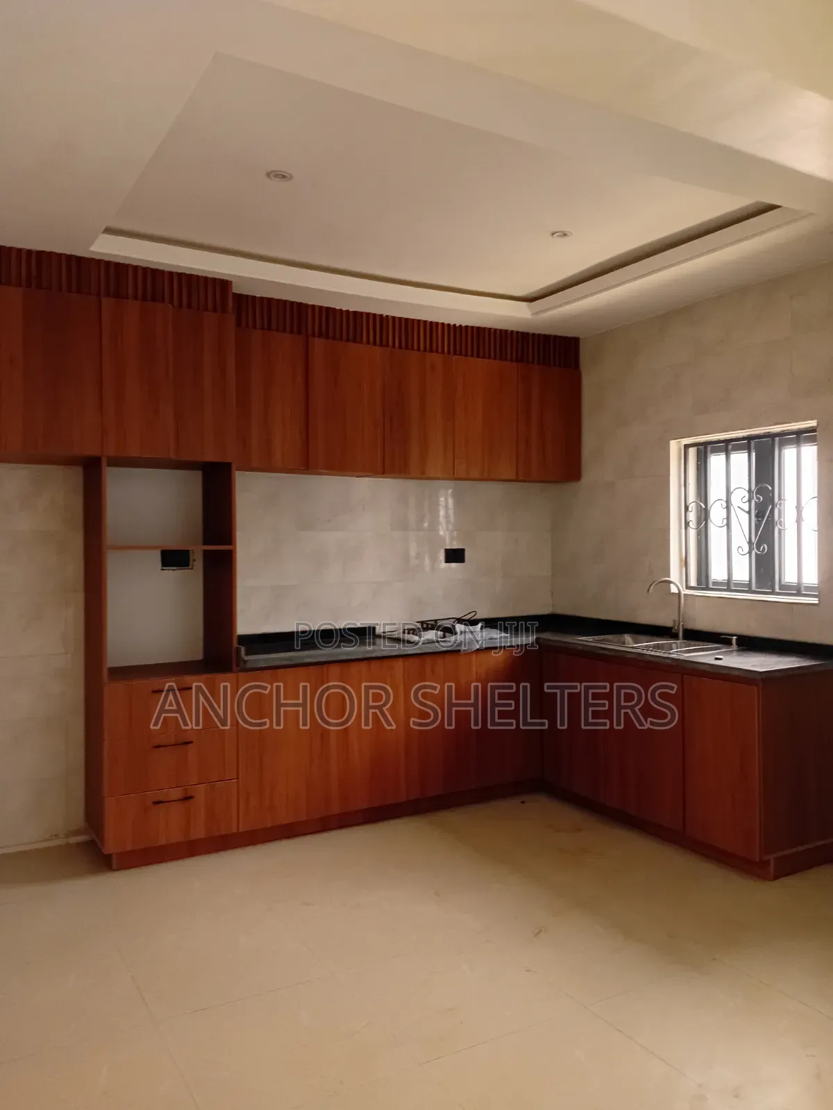 2bdrm Block of Flats in Along Airport Road, FHA for sale