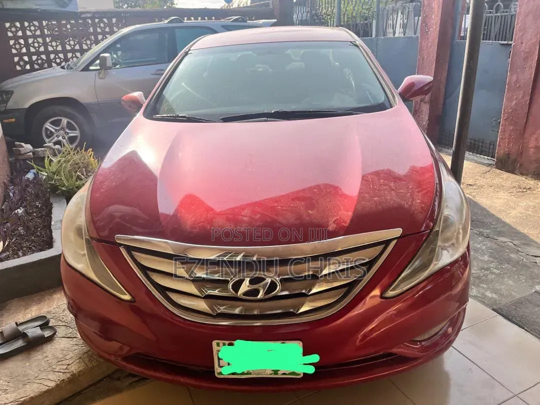 Hyundai Sonata 2012 Red