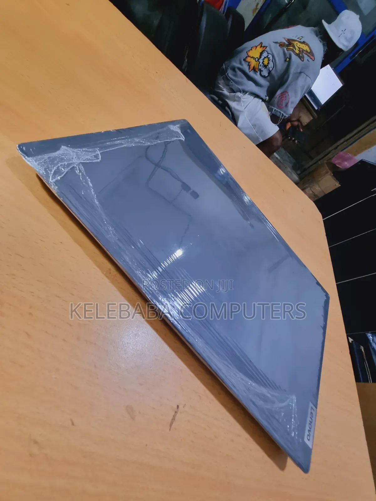 Laptop Lenovo V15 G4 16GB AMD Ryzen 5 SSD 512GB