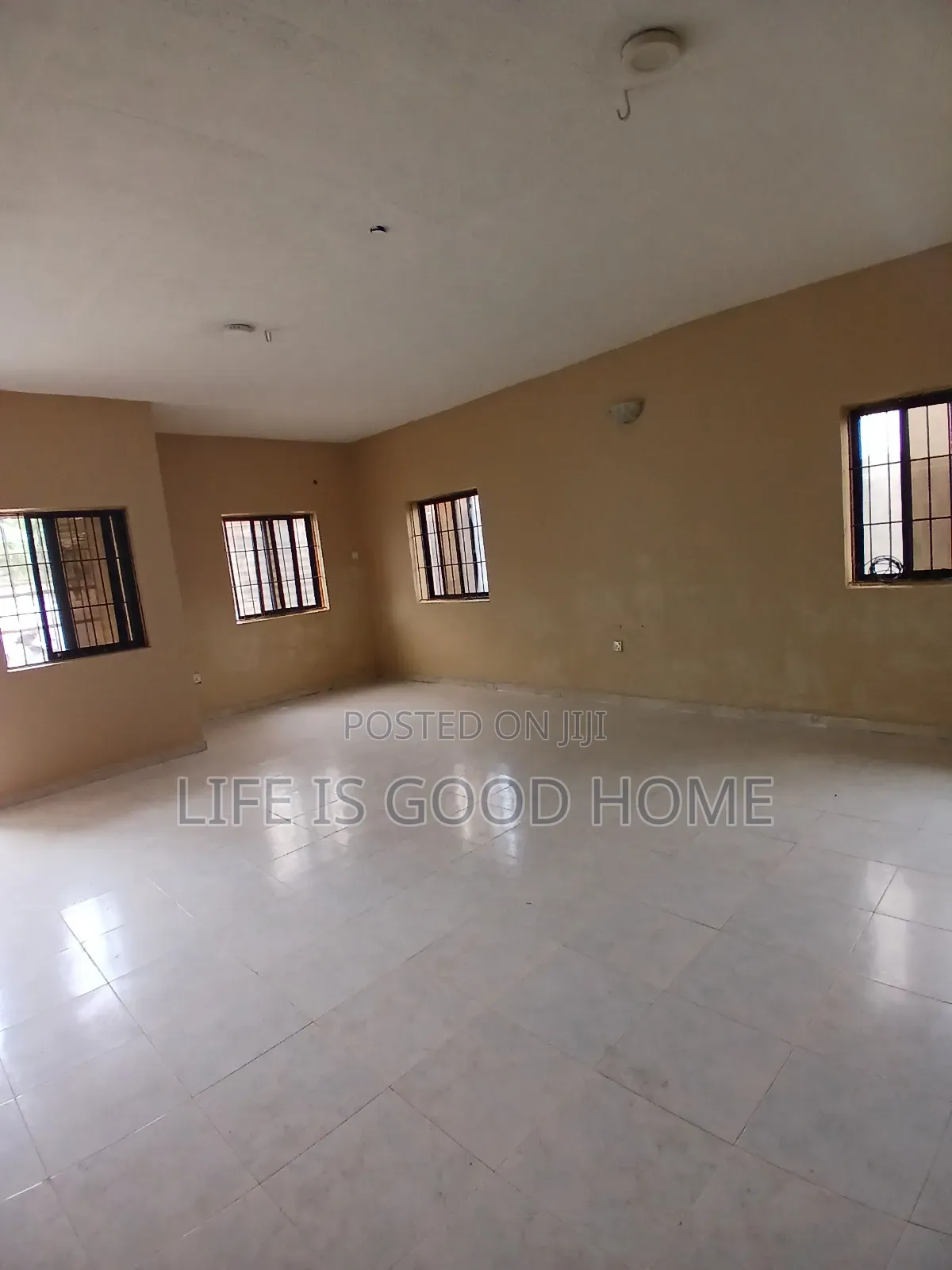 3bdrm Apartment in Ikots Villa, Ikota for rent