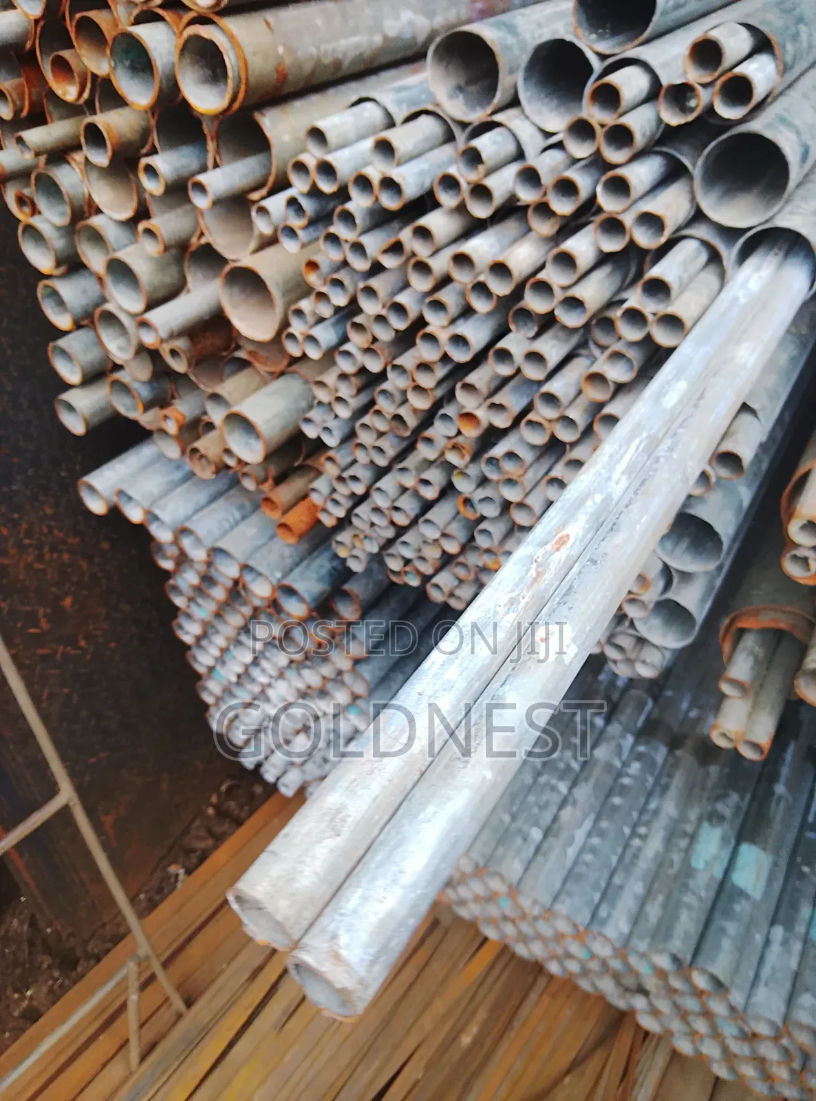 Galvanized & Mild Steel Round Pipes