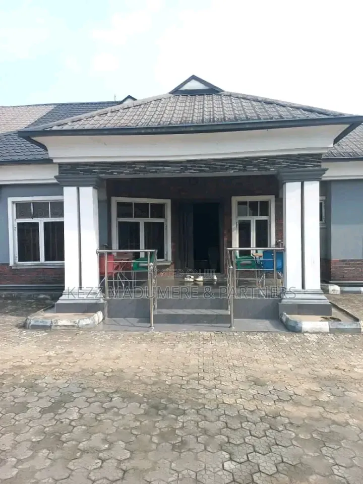 4bdrm Bungalow in Umuebulu 1 Oyigbo for sale