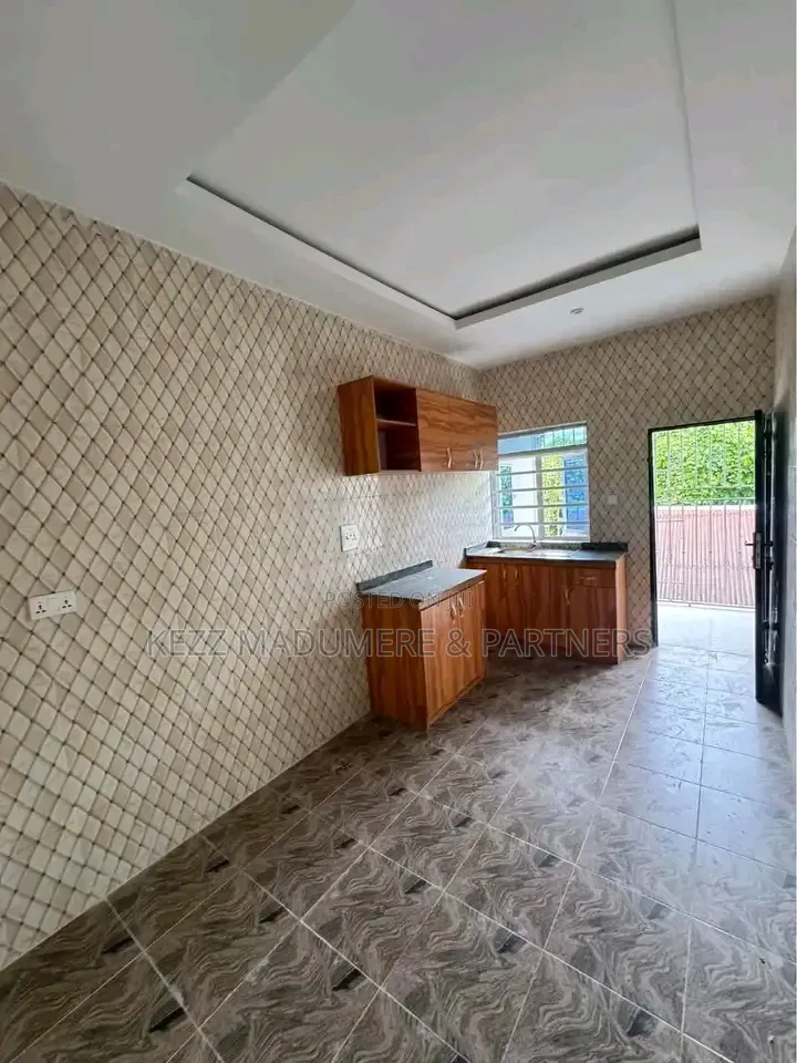 4bdrm Block of Flats in Ewat Housing Estate for sale