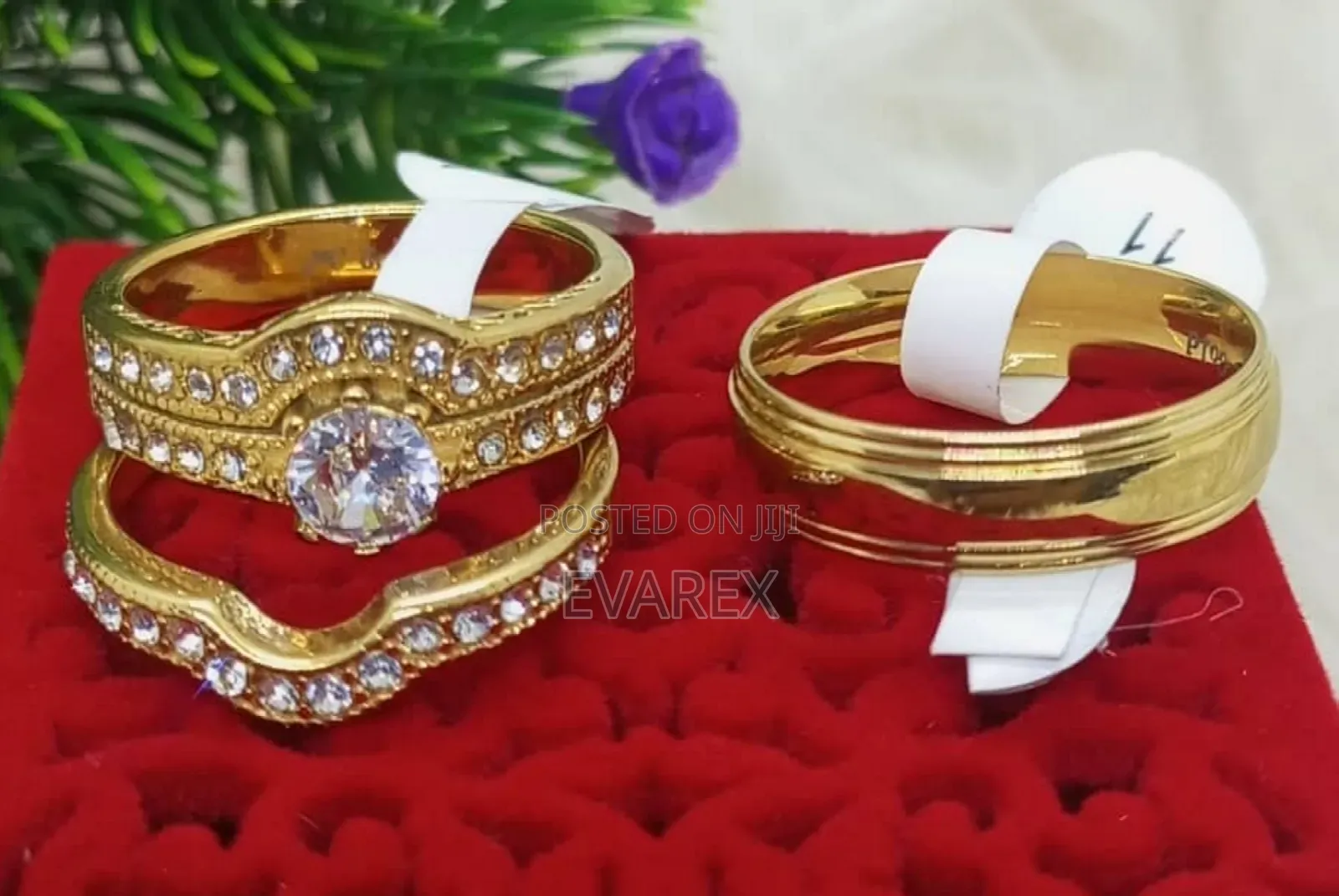 Eva-Gold Engagement/Wedding Ring Set