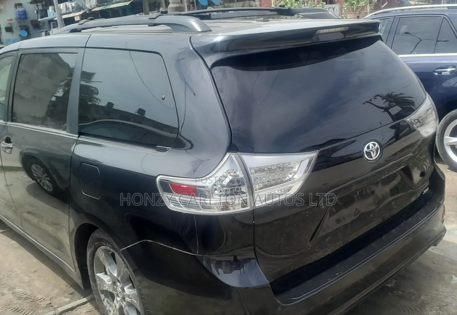 Toyota Sienna SE Premium 8-Passenger 4dr Minivan (3.5L 6cyl 6A) 2015