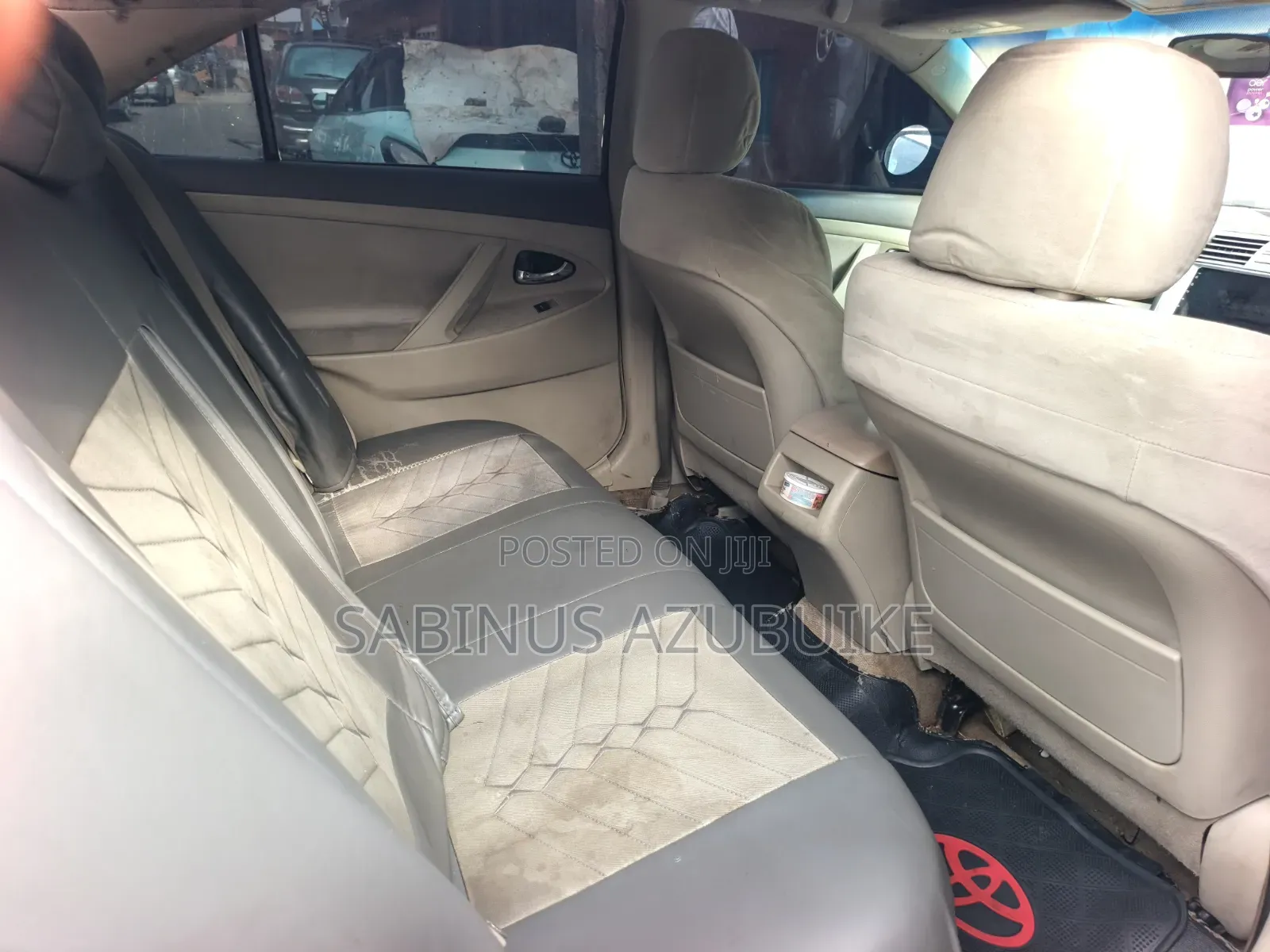 Toyota Camry LE 4dr Sedan (2.5L 4cyl 6AM) 2010 Gray
